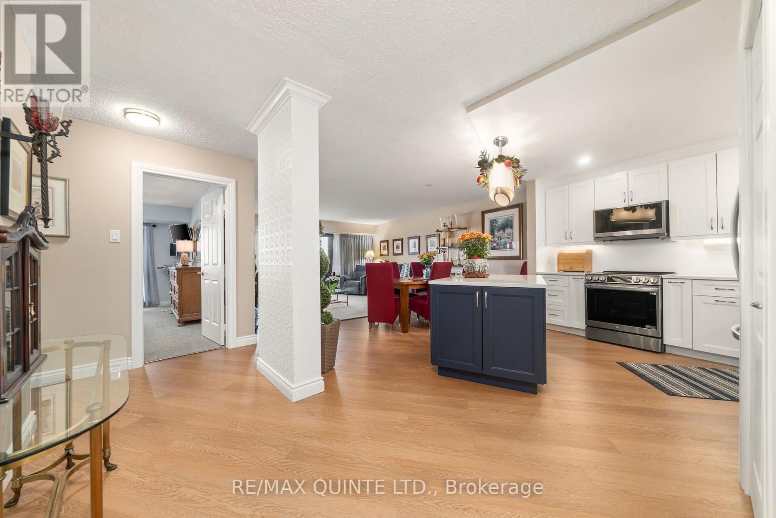 807 - 2 South Front Street, Belleville, Ontario K8N 5K7 - Photo 10 - X12363360