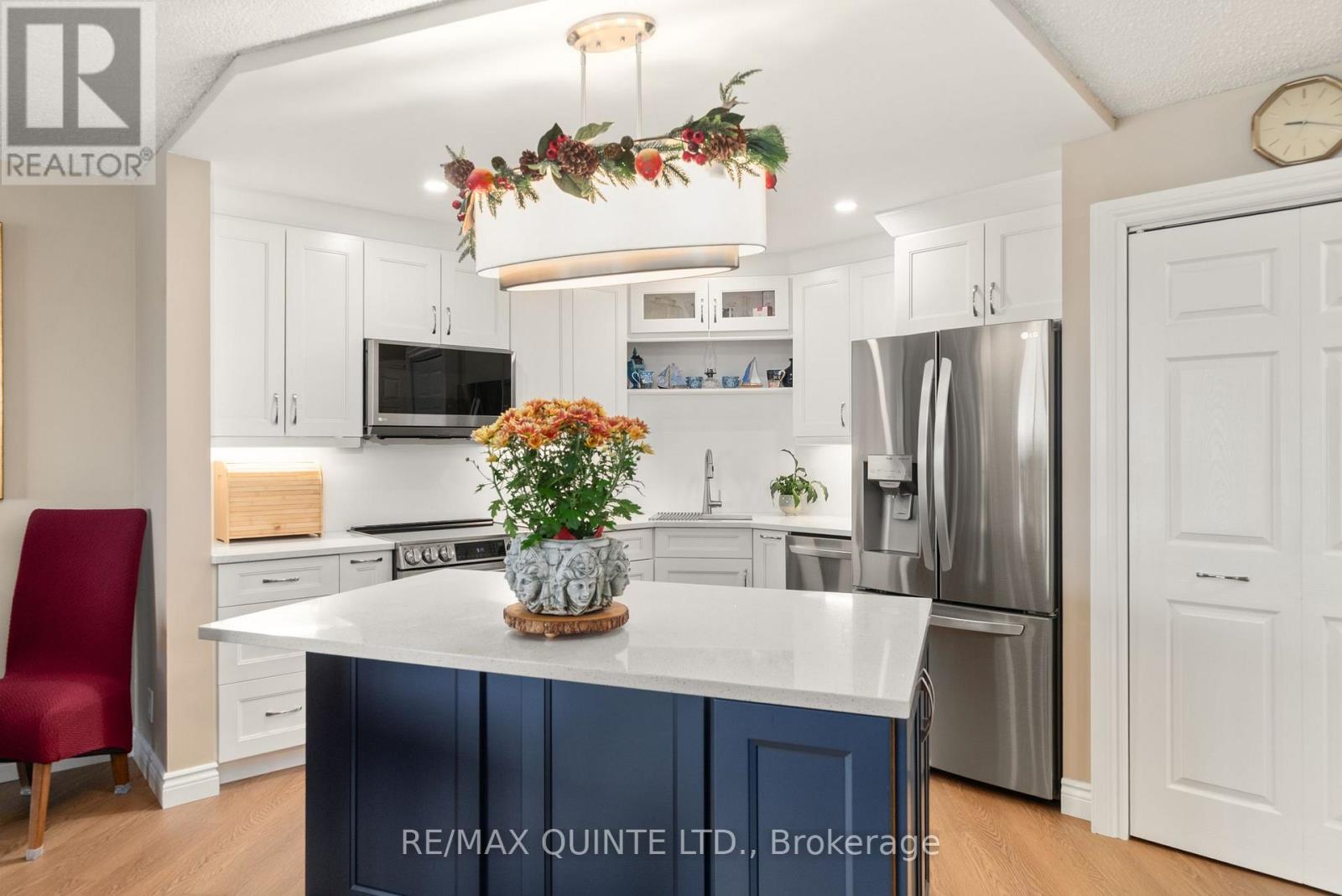 807 - 2 South Front Street, Belleville, Ontario K8N 5K7 - Photo 15 - X12363360