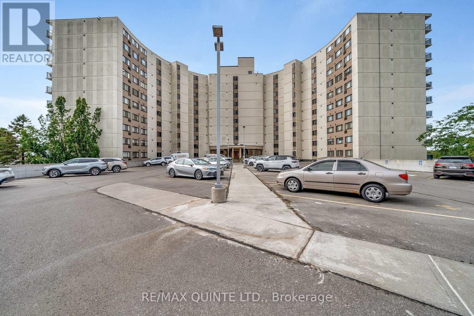 807 - 2 South Front Street, Belleville, Ontario K8N 5K7 - Photo 6 - X12363360