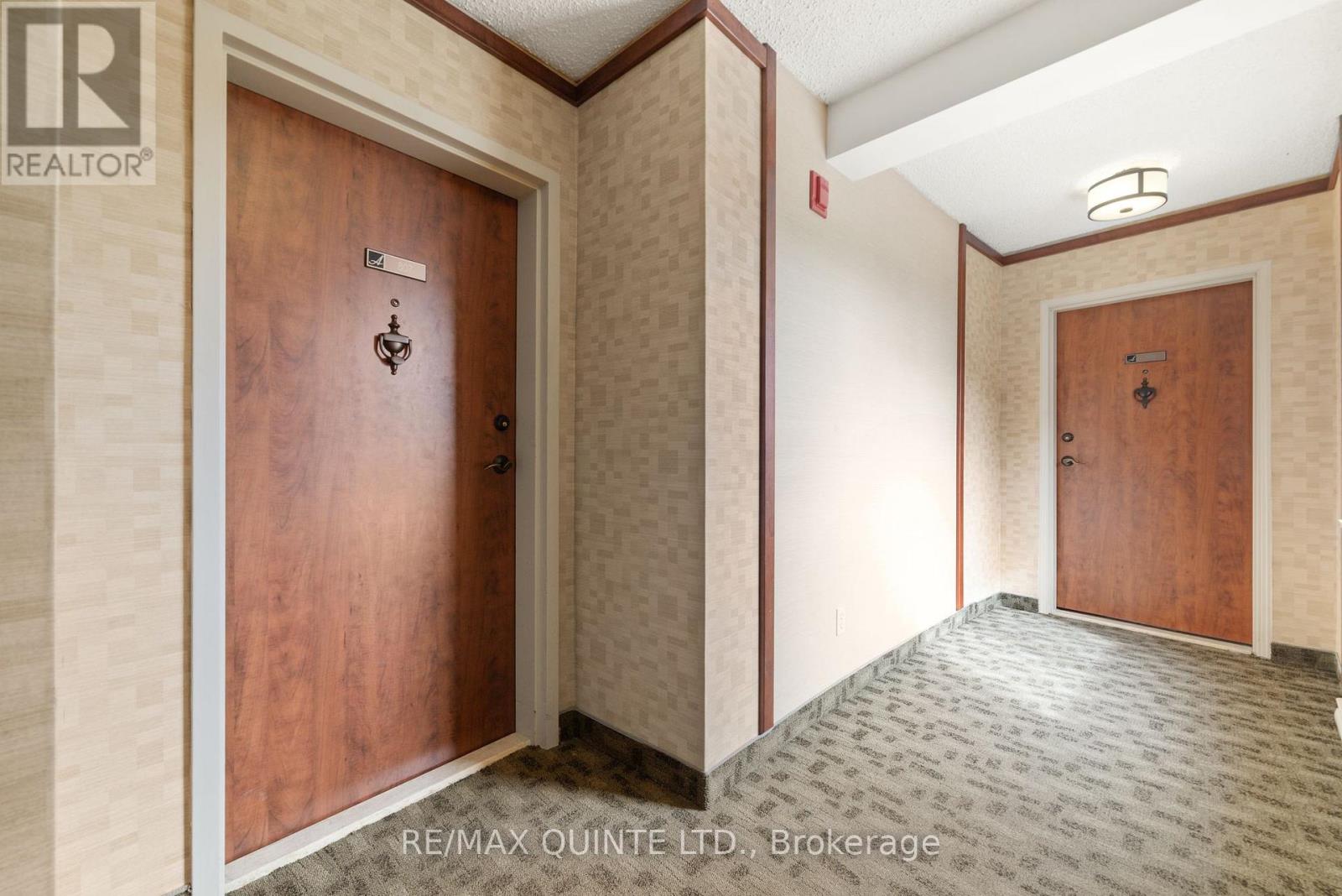 807 - 2 South Front Street, Belleville, Ontario K8N 5K7 - Photo 9 - X12363360