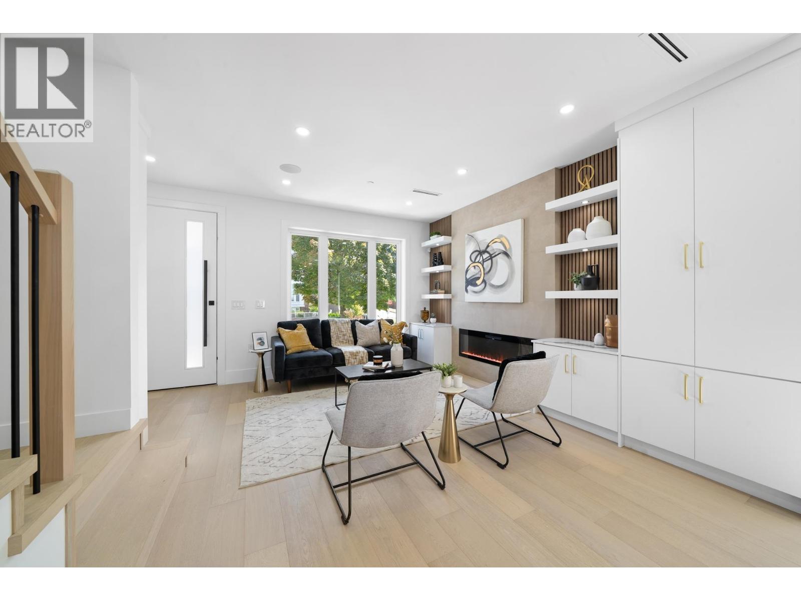7361 Fraser Street, Vancouver, British Columbia  V5X 3W1 - Photo 3 - R3039152