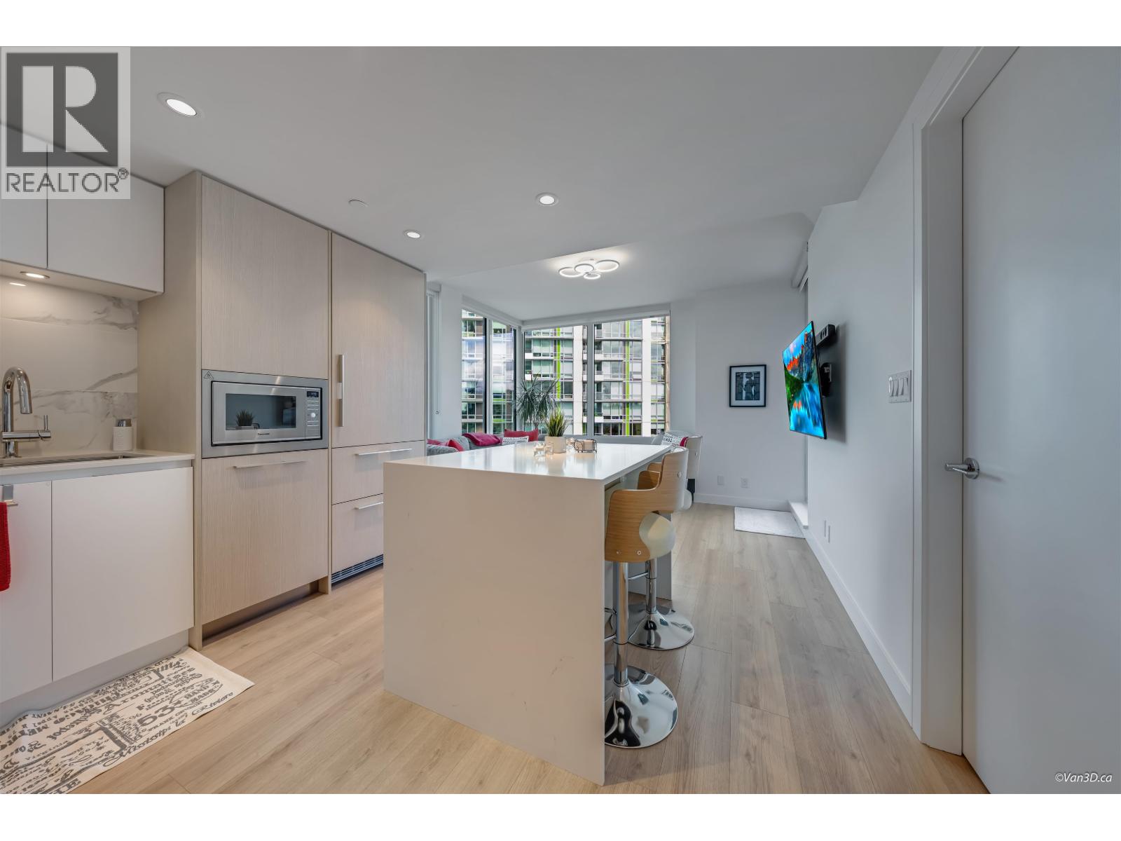 1102 1500 Fern Street, North Vancouver, British Columbia  V7J 0B6 - Photo 8 - R3040163