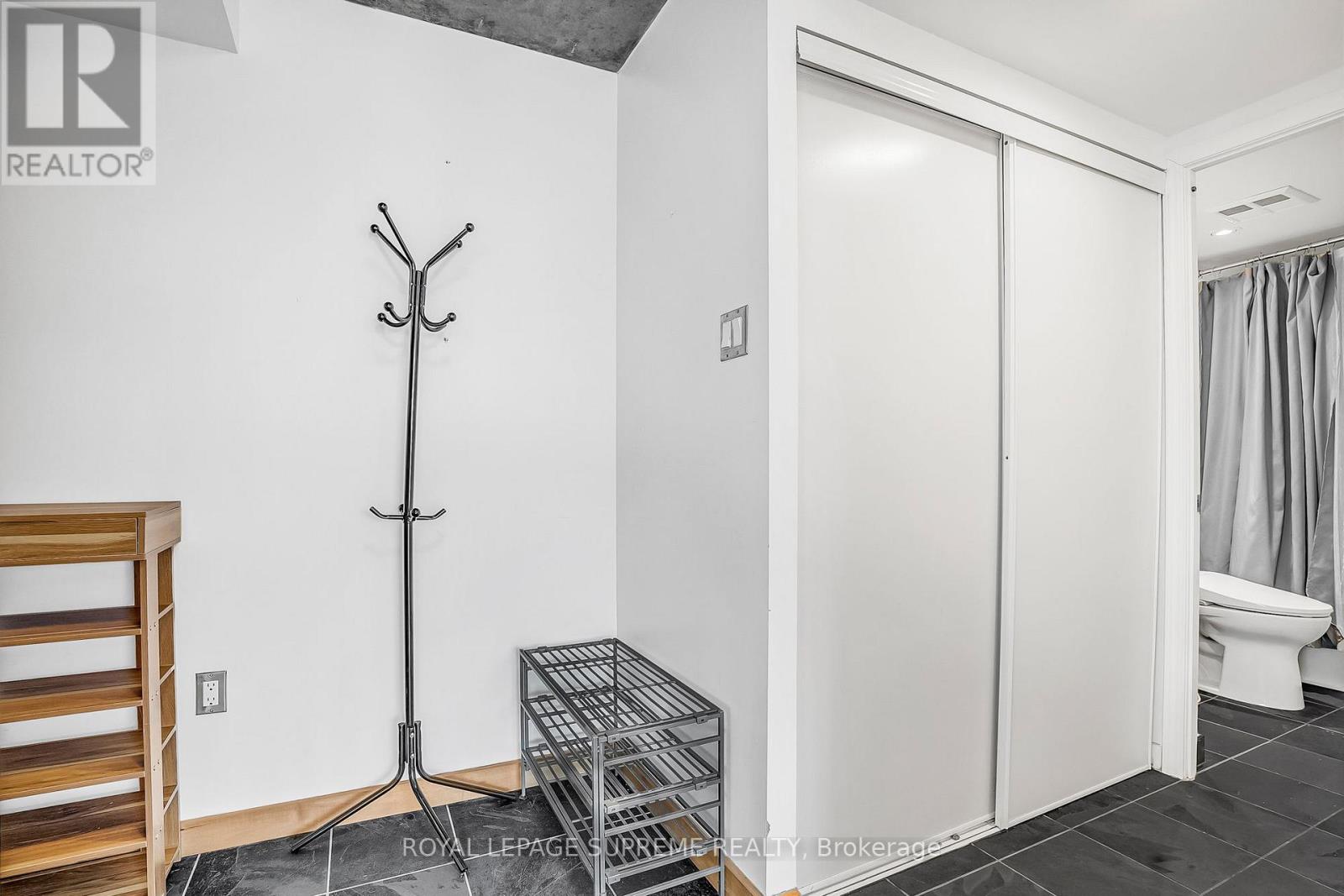 516 - 954 King Street W, Toronto, Ontario  M6K 3L9 - Photo 8 - C12363349