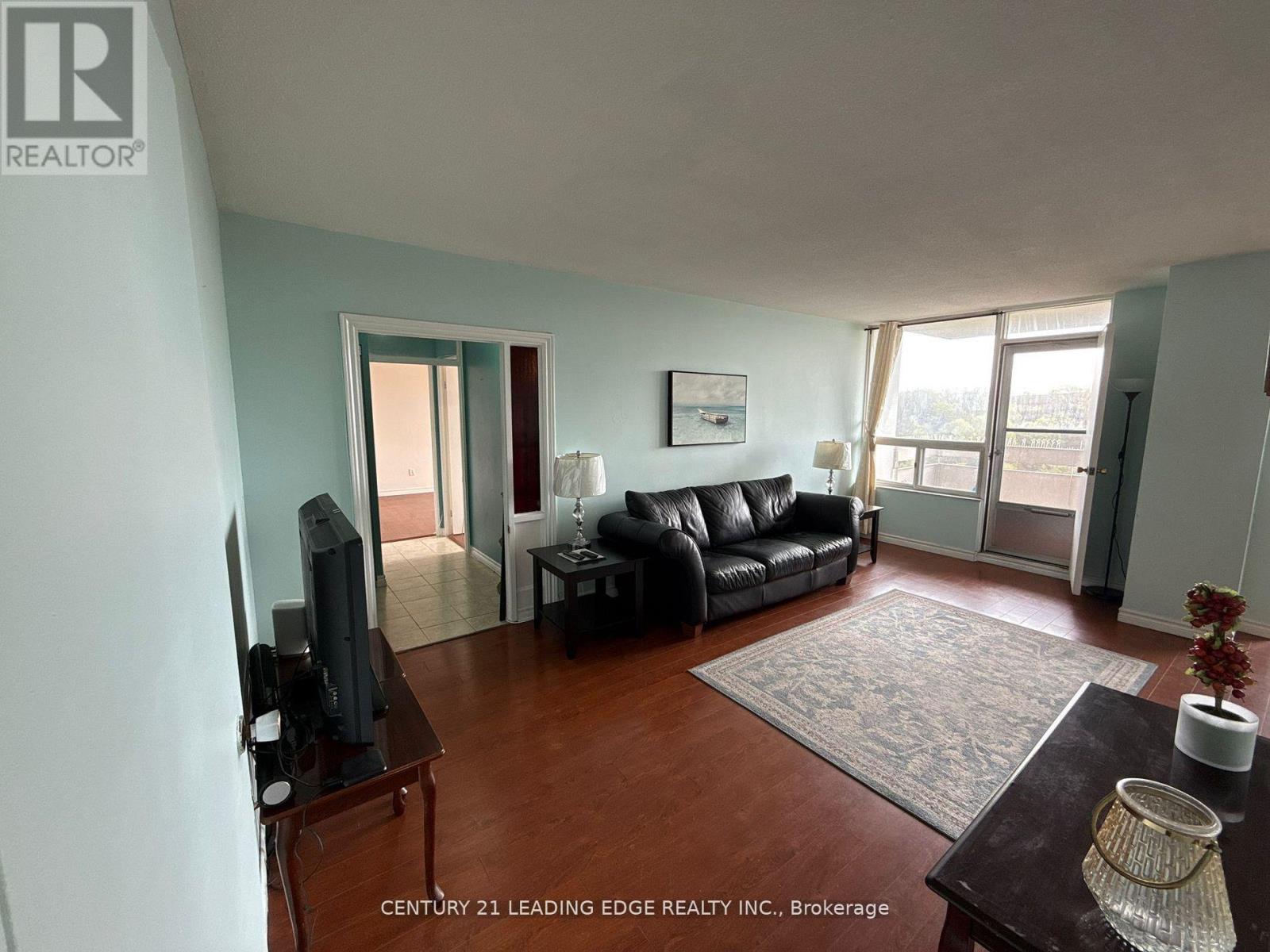 815 - 20 Edgecliff Golfway, Toronto, Ontario  M3C 3A4 - Photo 5 - C12363401