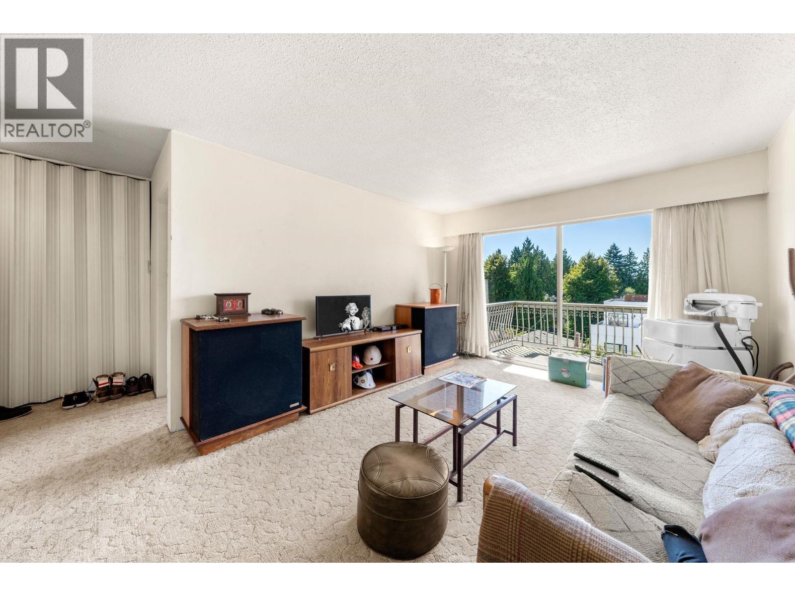 309 135 W 21st Street, North Vancouver, British Columbia  V7M 1Z2 - Photo 4 - R3040251