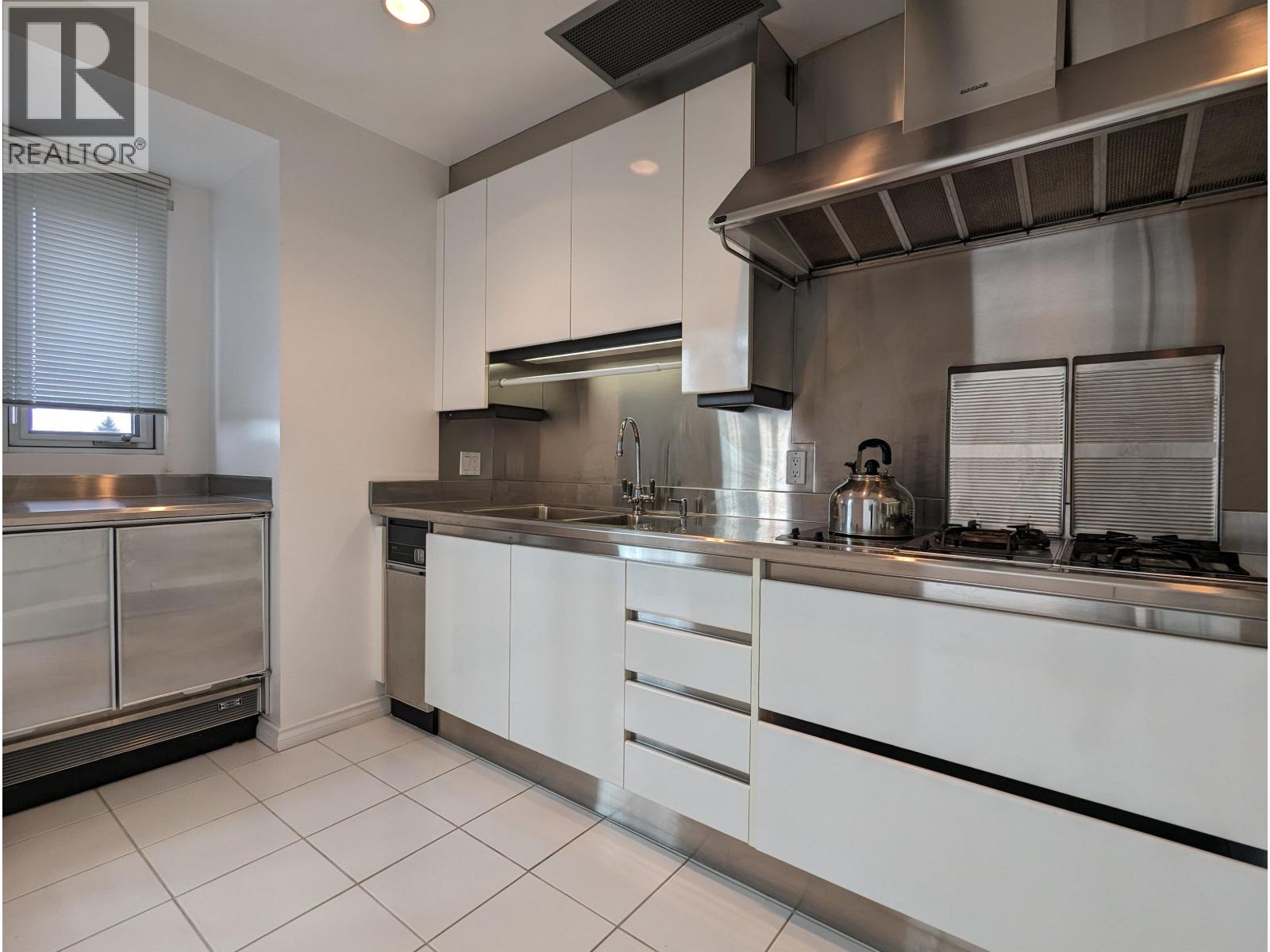 601 688 Fairchild Road, Vancouver, British Columbia  V5Z 4P7 - Photo 5 - R3040265