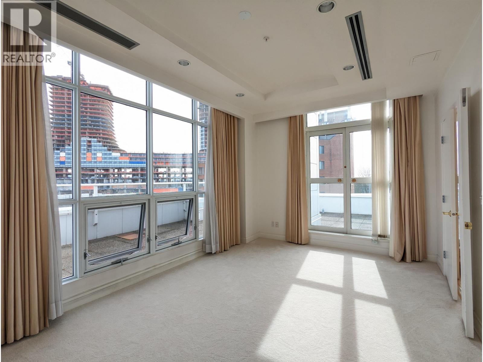 601 688 Fairchild Road, Vancouver, British Columbia  V5Z 4P7 - Photo 8 - R3040265