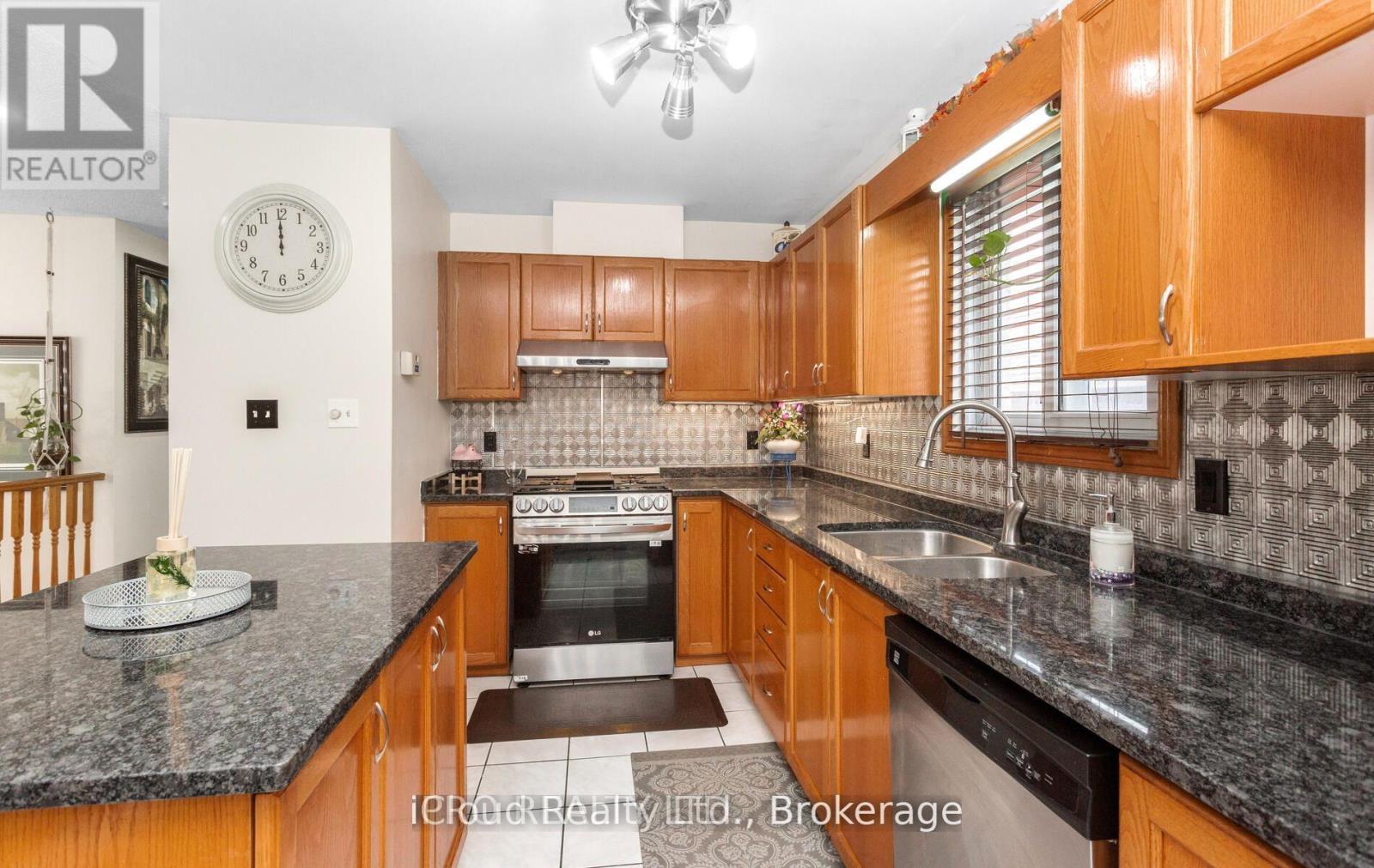 50 Galt Avenue, Cambridge, Ontario  N1R 8N5 - Photo 13 - X12363380