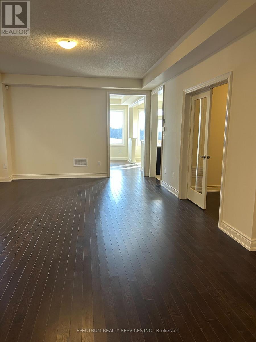 148 Bloomfield Crescent, Cambridge, Ontario  N1T 0G5 - Photo 3 - X12363385