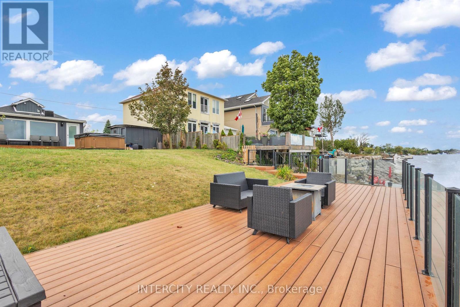 24 Trillium Avenue, Hamilton (Stoney Creek), Ontario  L8E 5E1 - Photo 10 - X12363409