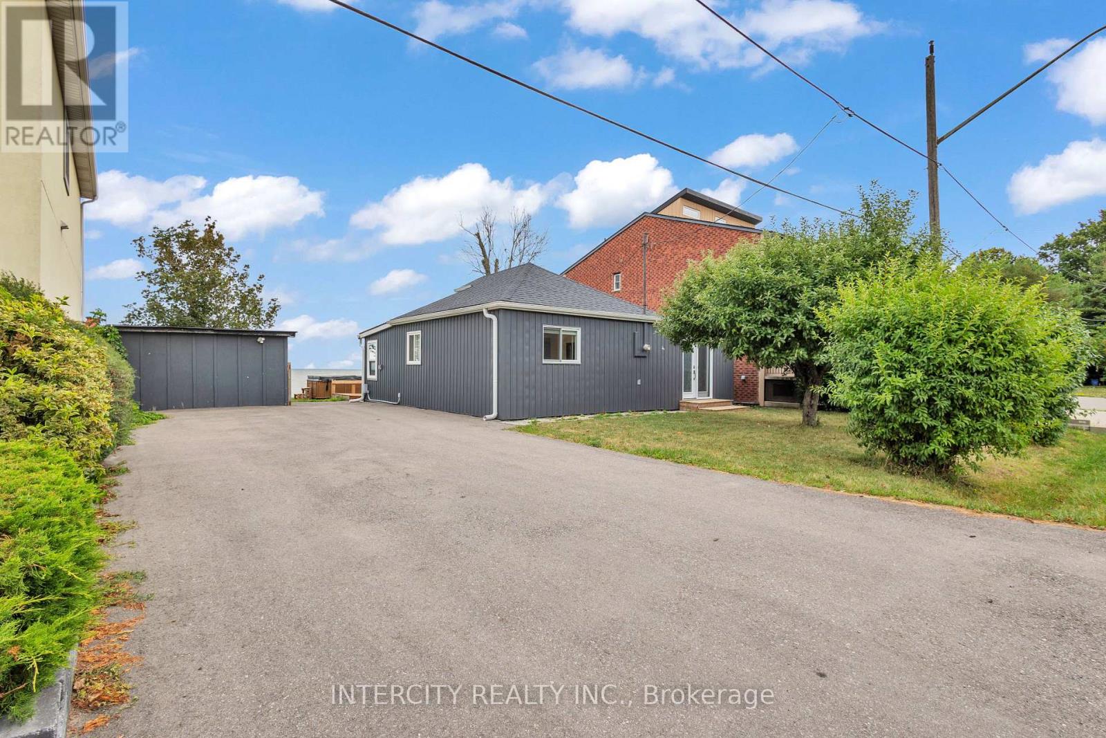 24 Trillium Avenue, Hamilton (Stoney Creek), Ontario  L8E 5E1 - Photo 35 - X12363409