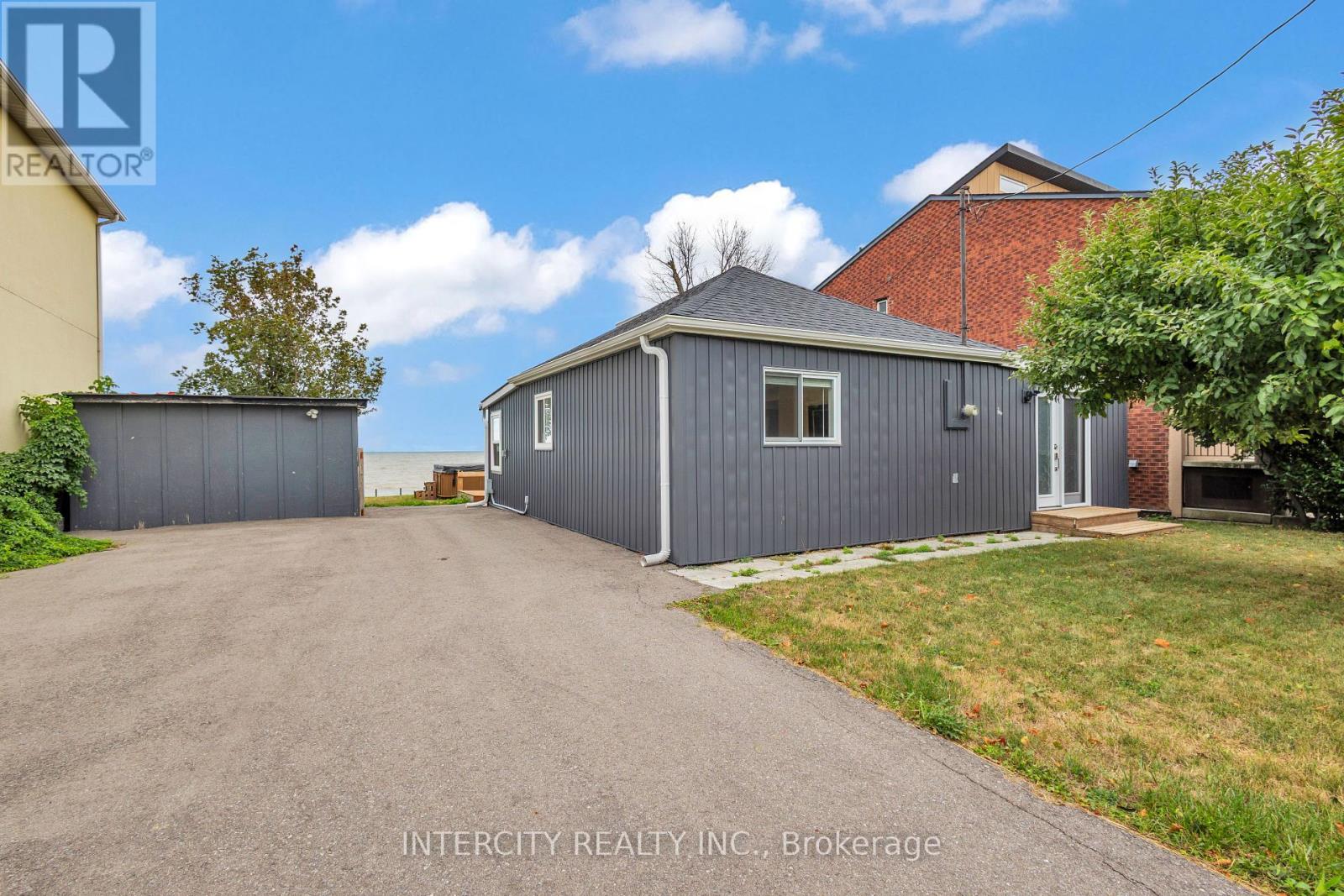 Property at 24 TRILLIUM AVENUE image 4