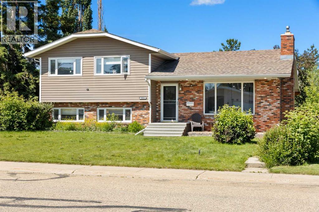 3411 51a Avenue, Innisfail, Alberta  T4G 1H4 - Photo 44 - A2235798