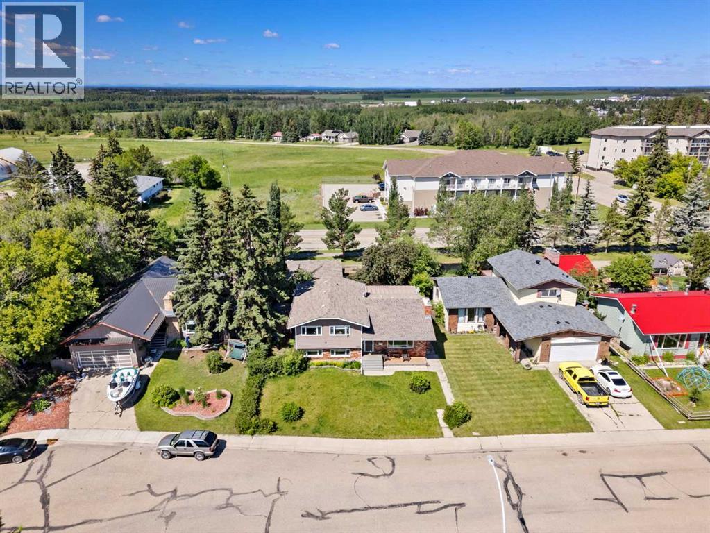 3411 51a Avenue, Innisfail, Alberta  T4G 1H4 - Photo 46 - A2235798