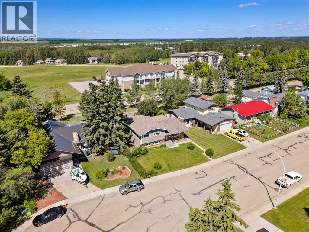 3411 51a Avenue, Innisfail, Alberta  T4G 1H4 - Photo 45 - A2235798