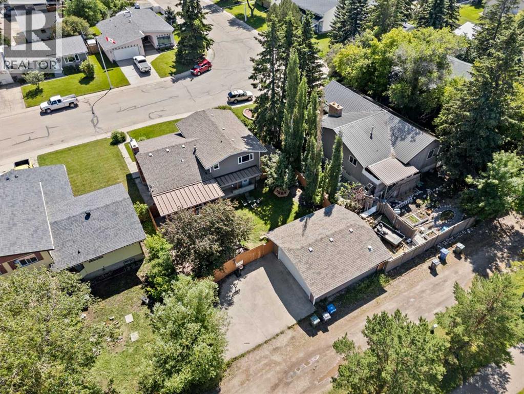 3411 51a Avenue, Innisfail, Alberta  T4G 1H4 - Photo 49 - A2235798