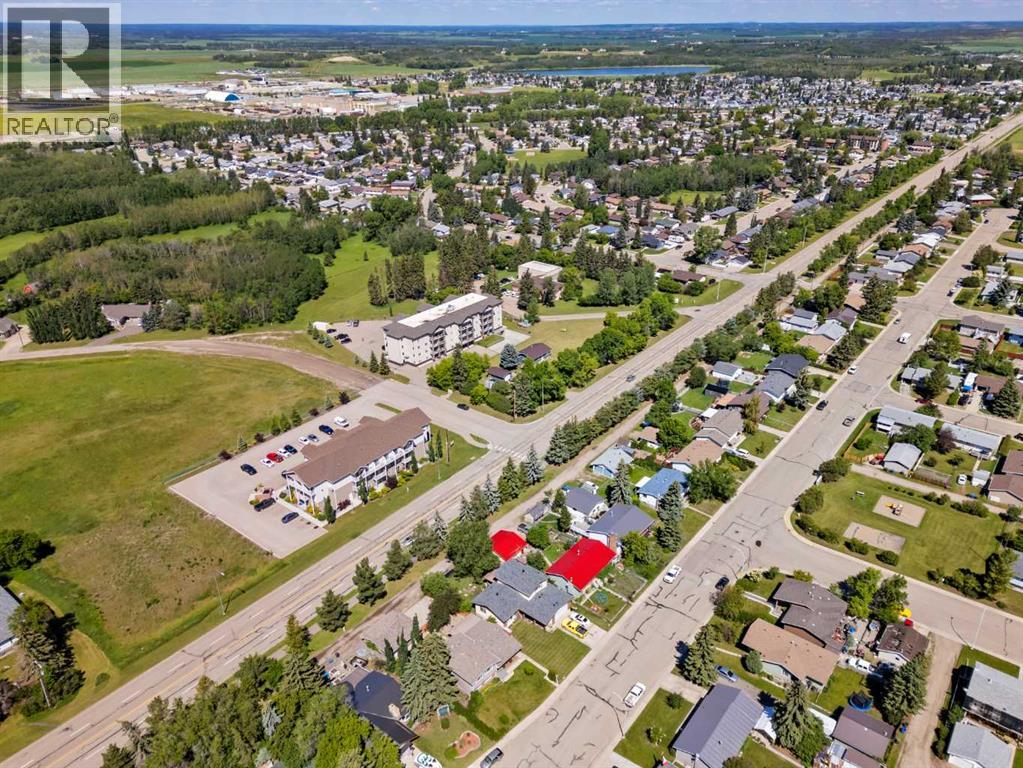 3411 51a Avenue, Innisfail, Alberta  T4G 1H4 - Photo 50 - A2235798