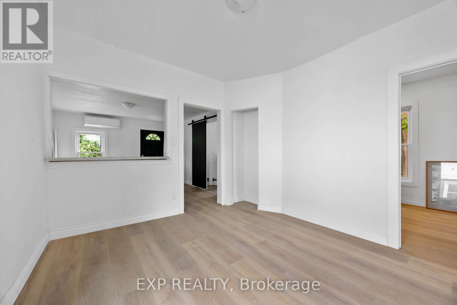 173 Brock Street S, Sarnia, Ontario  N7T 2W3 - Photo 10 - X12363516