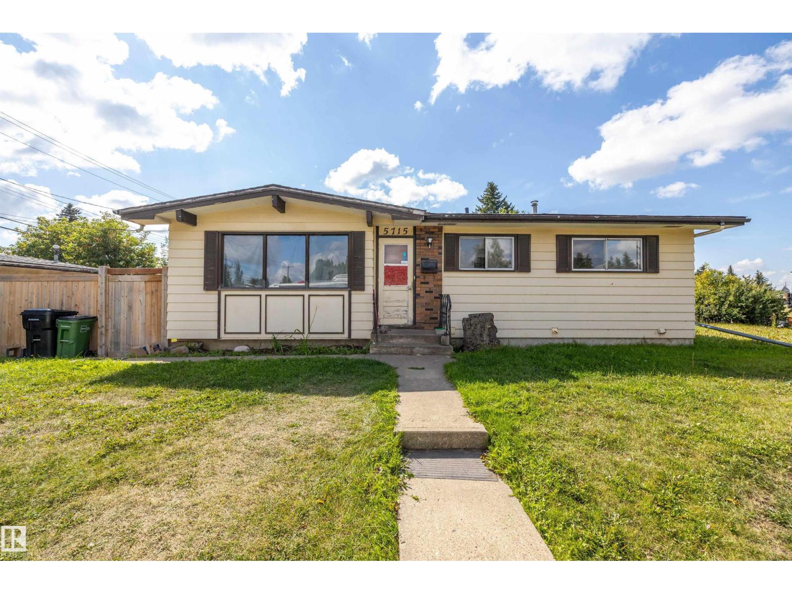 5715 139 Av Nw, Edmonton, Alberta  T5A 1E8 - Photo 1 - E4453723