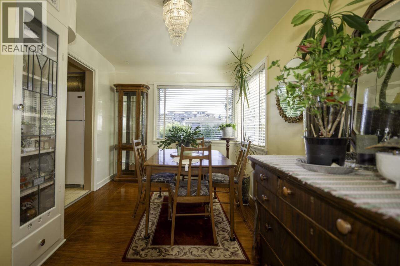 7240 16th Avenue, Burnaby, British Columbia  V3N 1N5 - Photo 8 - R3023636