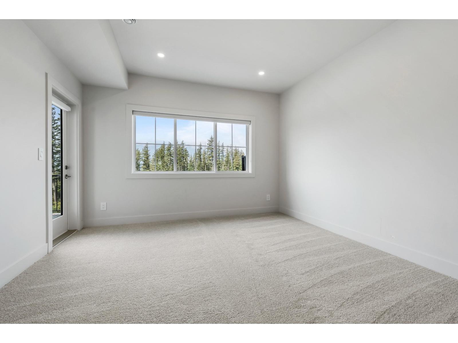 8 1928 Woodside Boulevard, Mt Woodside, Agassiz, British Columbia  V0M 1A1 - Photo 7 - R3040225