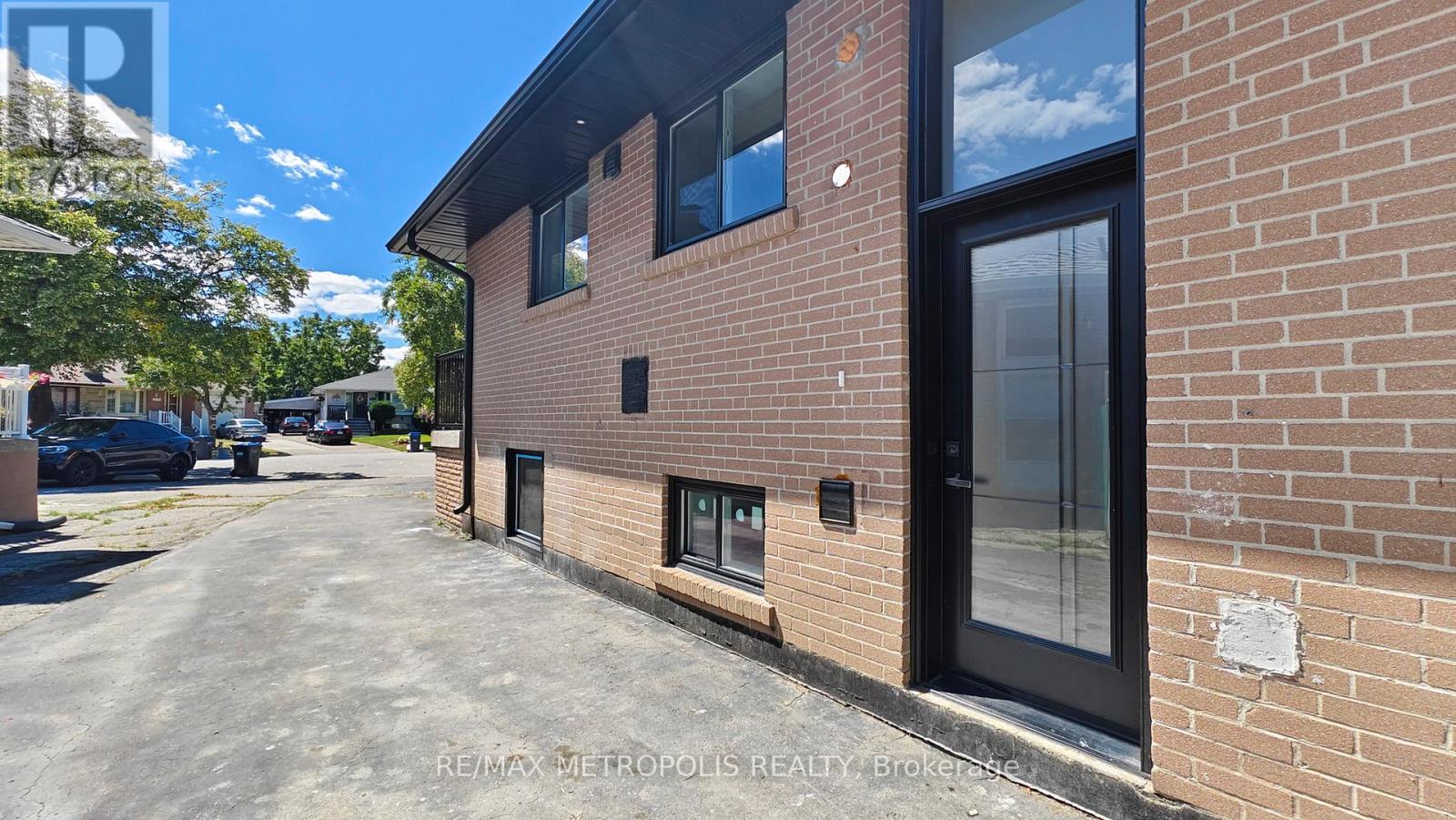 Property at 7087 LANDEN COURT image 4