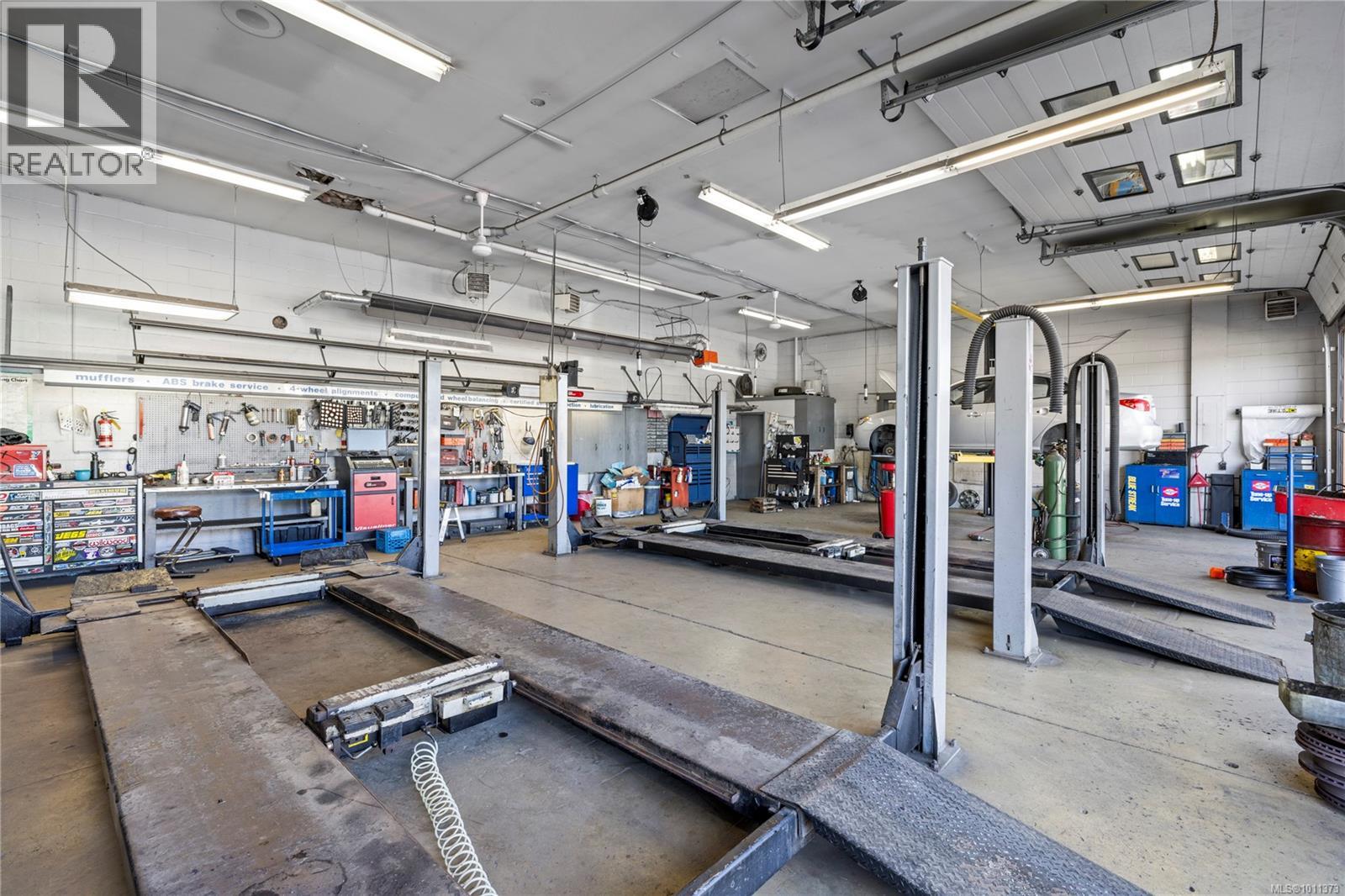 464 Island Hwy E, Parksville, British Columbia V9P 2H4 - Photo 13 - 1011373