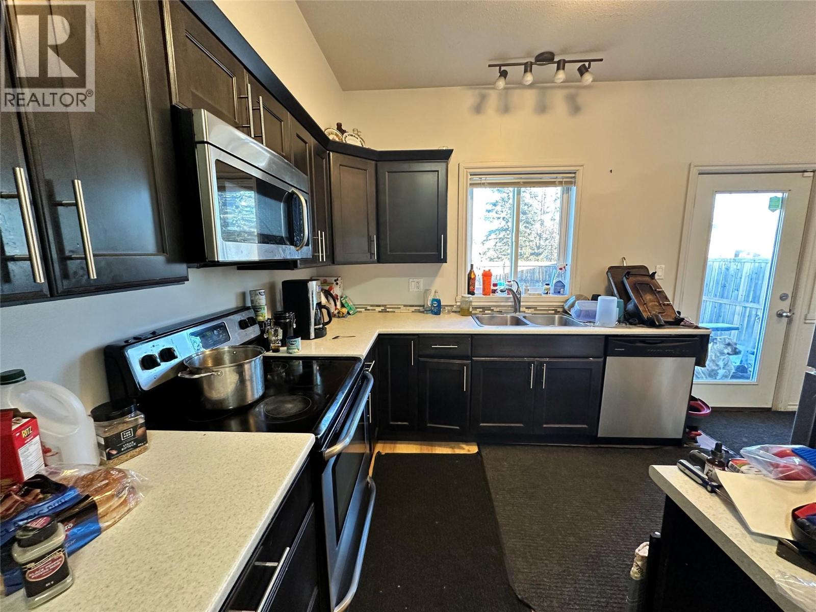 1532 117 Avenue, Dawson Creek, British Columbia  V1G 0E7 - Photo 2 - 10357766