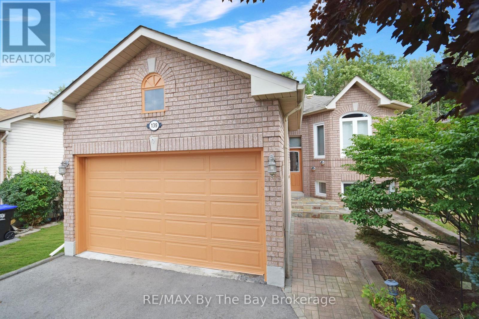 139 Dyer Drive, Wasaga Beach, Ontario  L9Z 1M1 - Photo 1 - S12187345