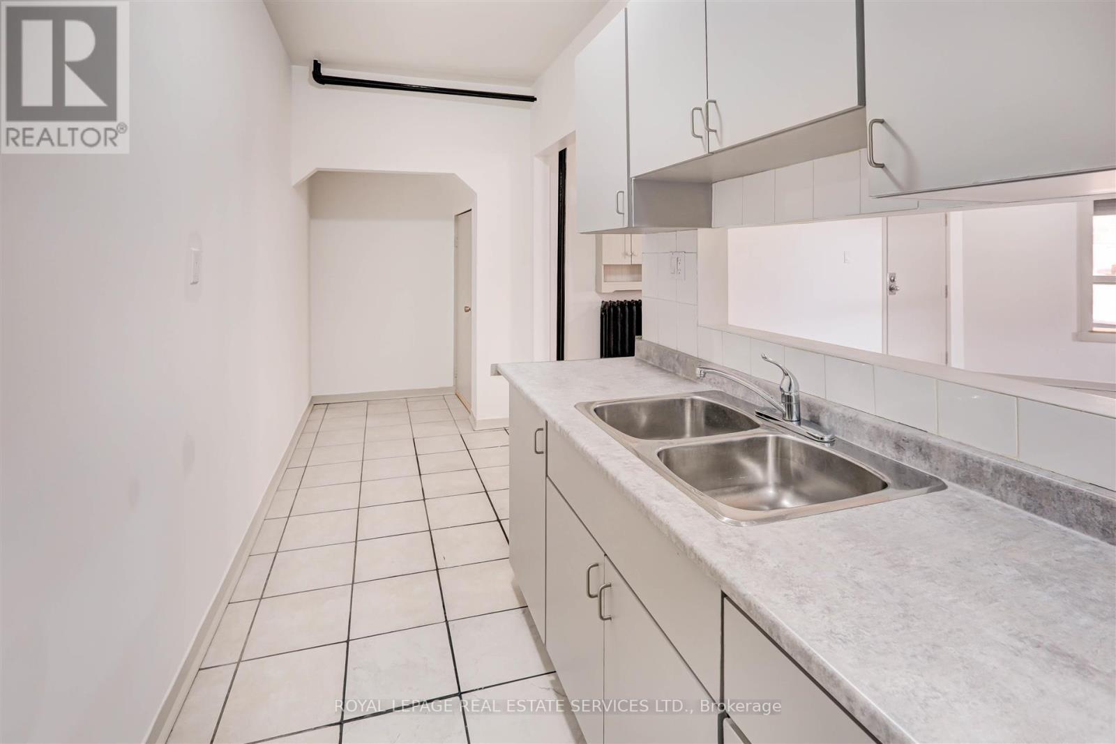 102 - 1530 King Street W, Toronto, Ontario  M6K 1J6 - Photo 9 - W12363500
