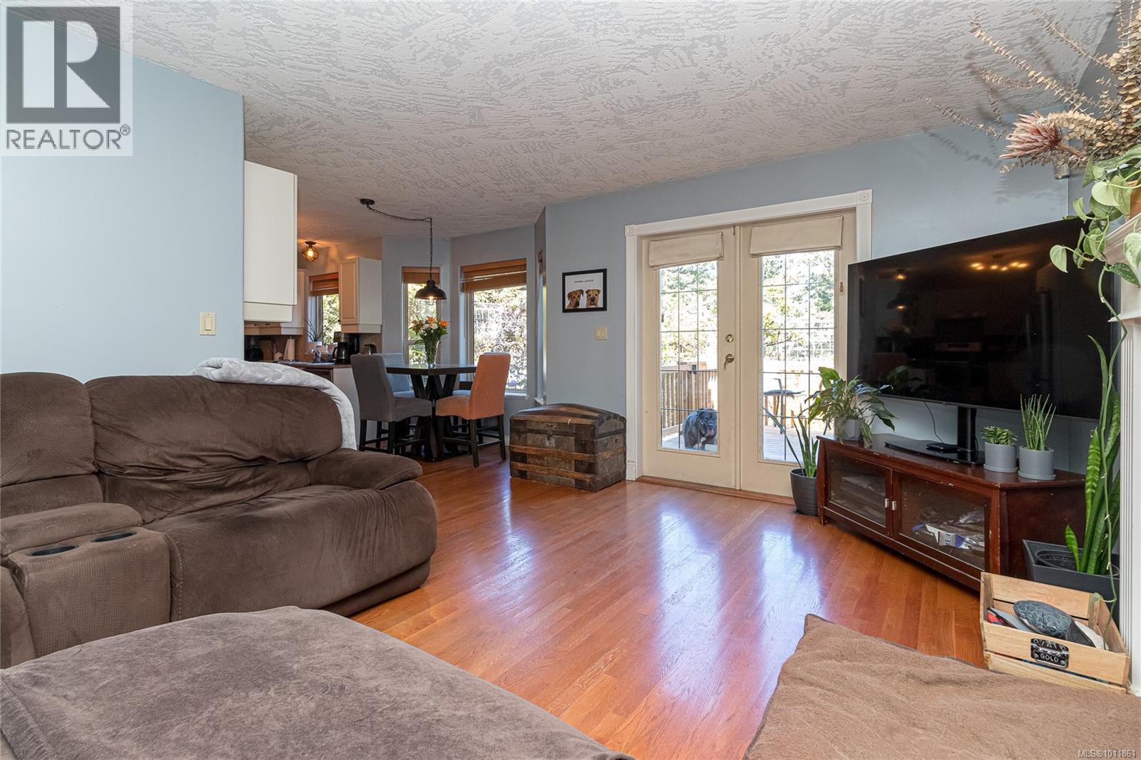 Property at 4875 Ambience Pl image 3