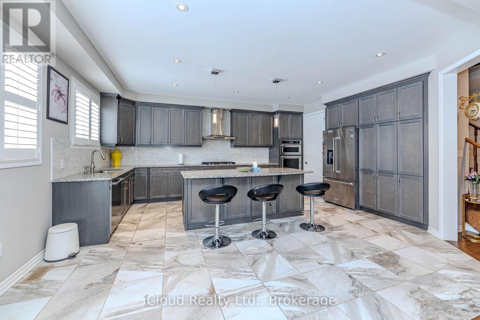 296 Ridge Road, Cambridge, Ontario  N3E 0B9 - Photo 16 - X12363494
