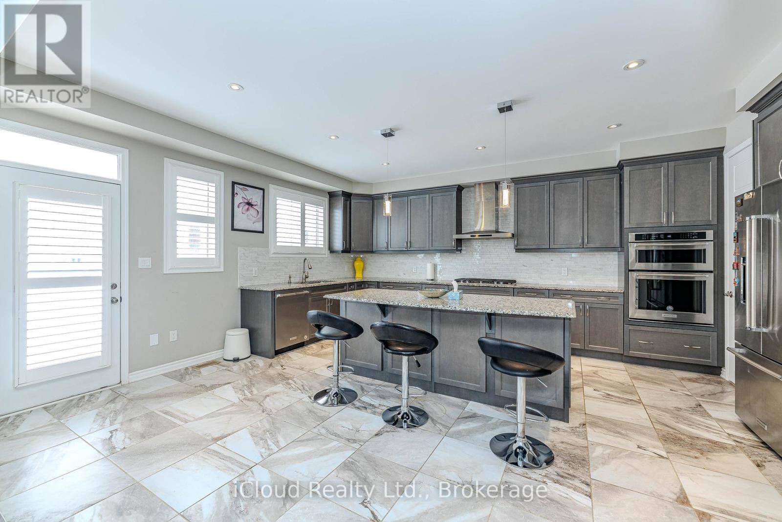 296 Ridge Road, Cambridge, Ontario  N3E 0B9 - Photo 17 - X12363494