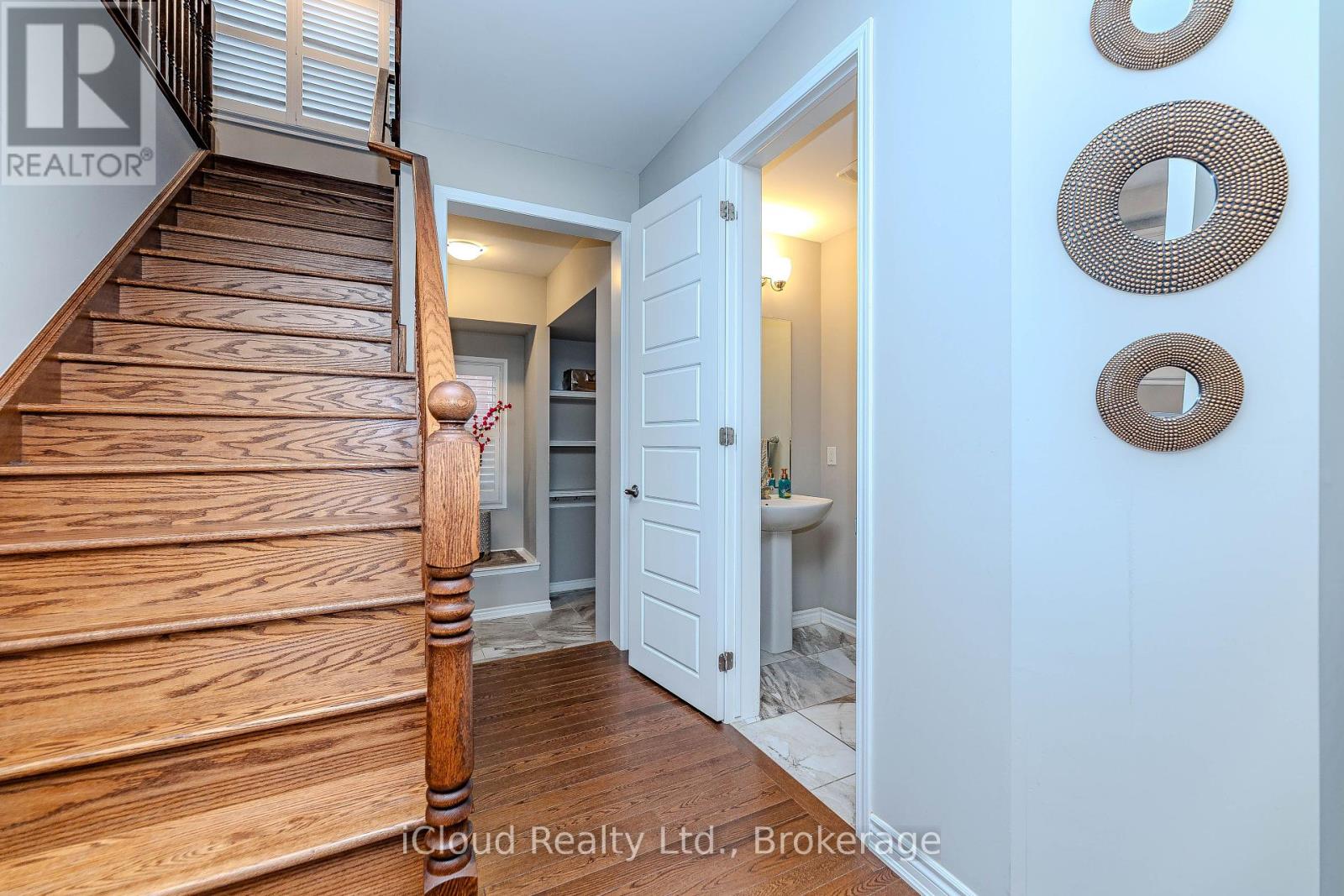 296 Ridge Road, Cambridge, Ontario  N3E 0B9 - Photo 19 - X12363494