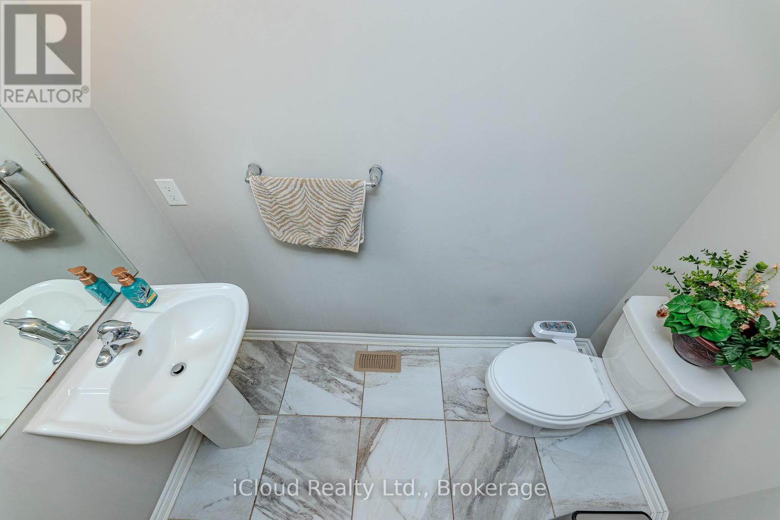 296 Ridge Road, Cambridge, Ontario  N3E 0B9 - Photo 20 - X12363494