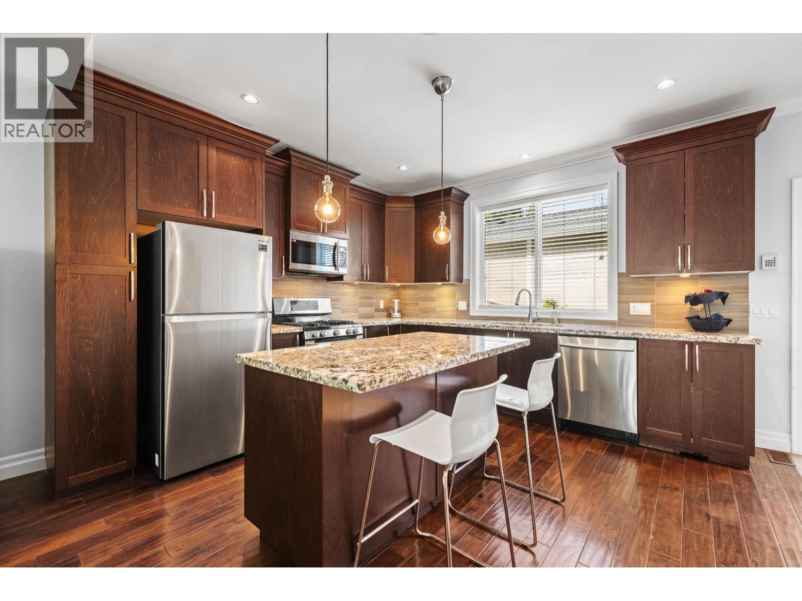 1240 Coast Meridian Road, Coquitlam, British Columbia  V3B 0E8 - Photo 10 - R3040297