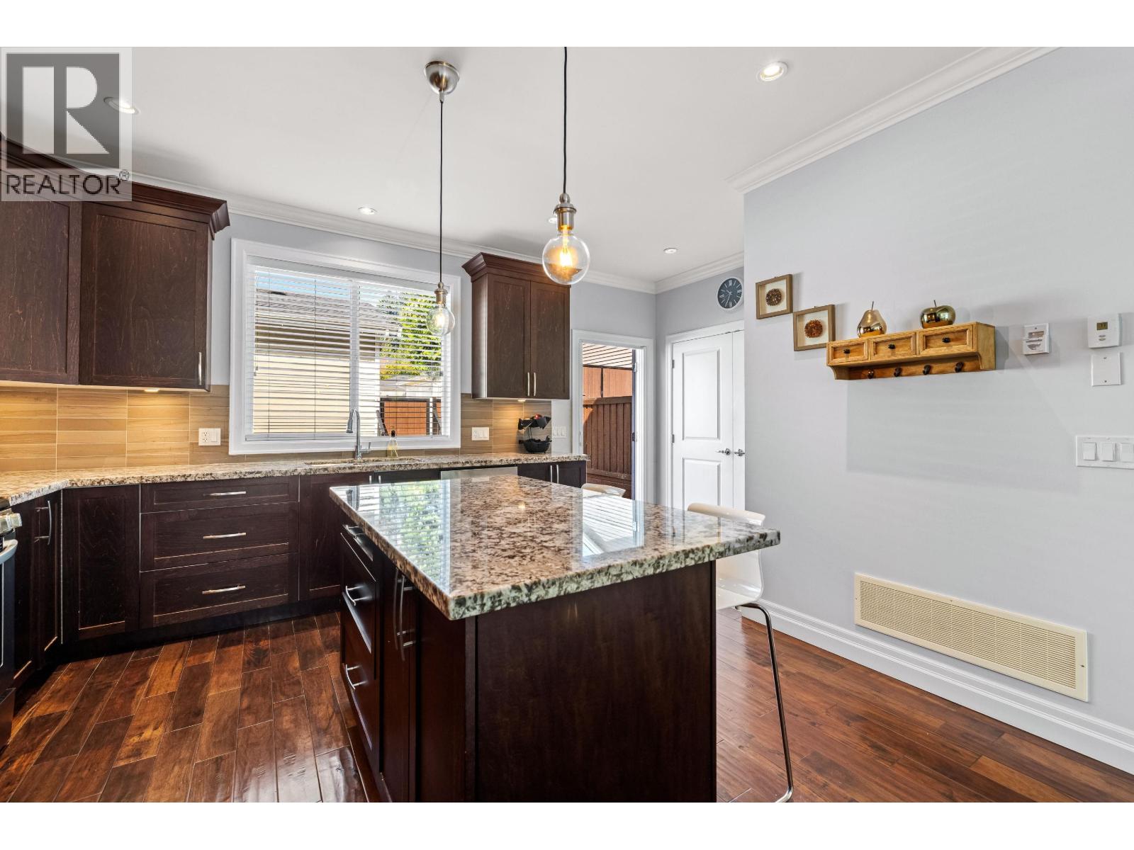1240 Coast Meridian Road, Coquitlam, British Columbia  V3B 0E8 - Photo 11 - R3040297