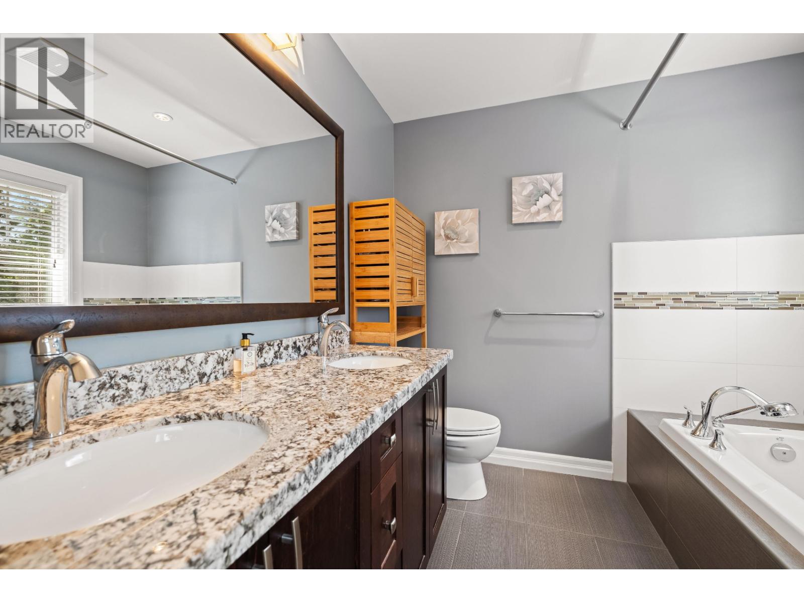 1240 Coast Meridian Road, Coquitlam, British Columbia  V3B 0E8 - Photo 18 - R3040297