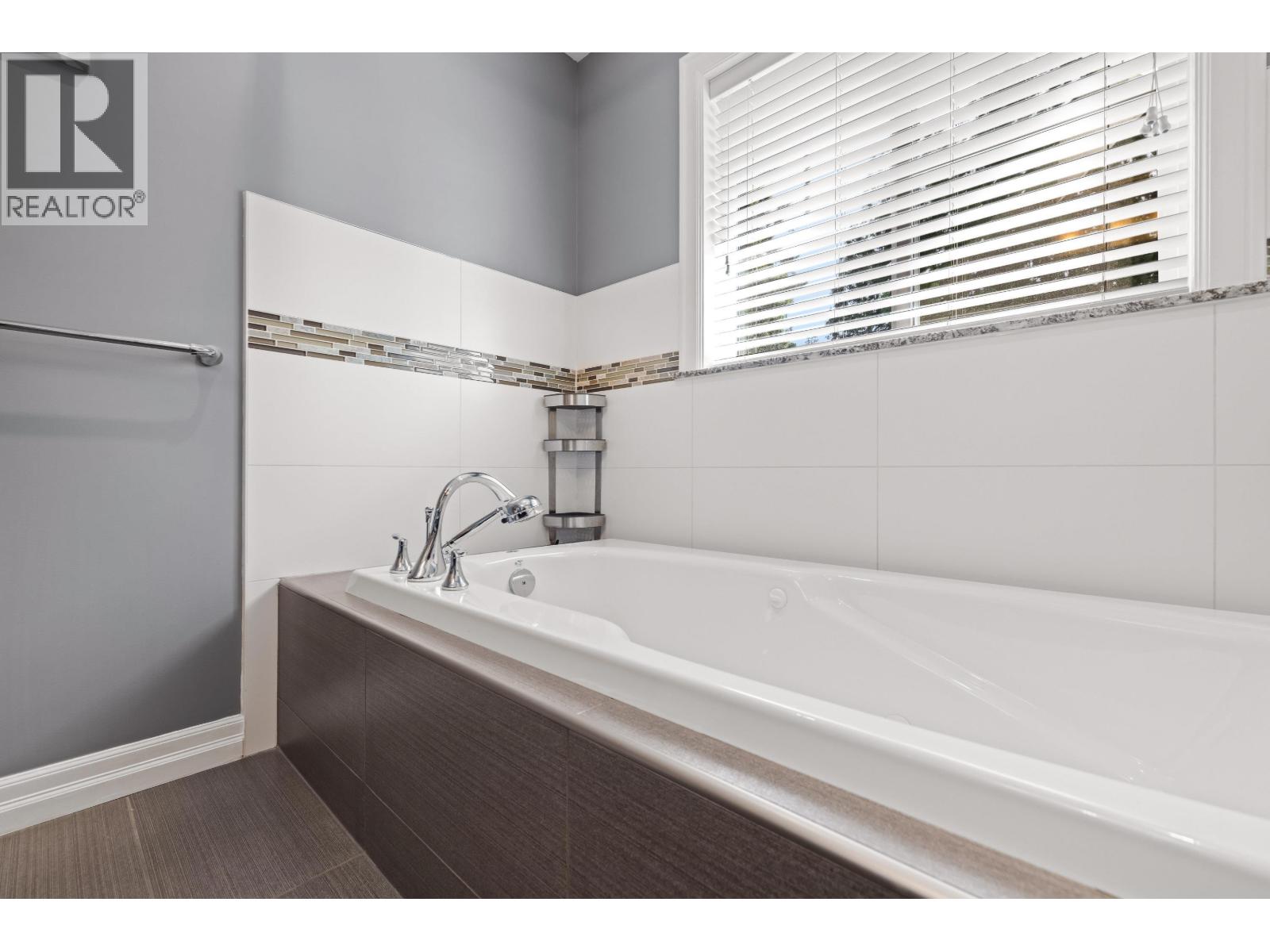 1240 Coast Meridian Road, Coquitlam, British Columbia  V3B 0E8 - Photo 19 - R3040297