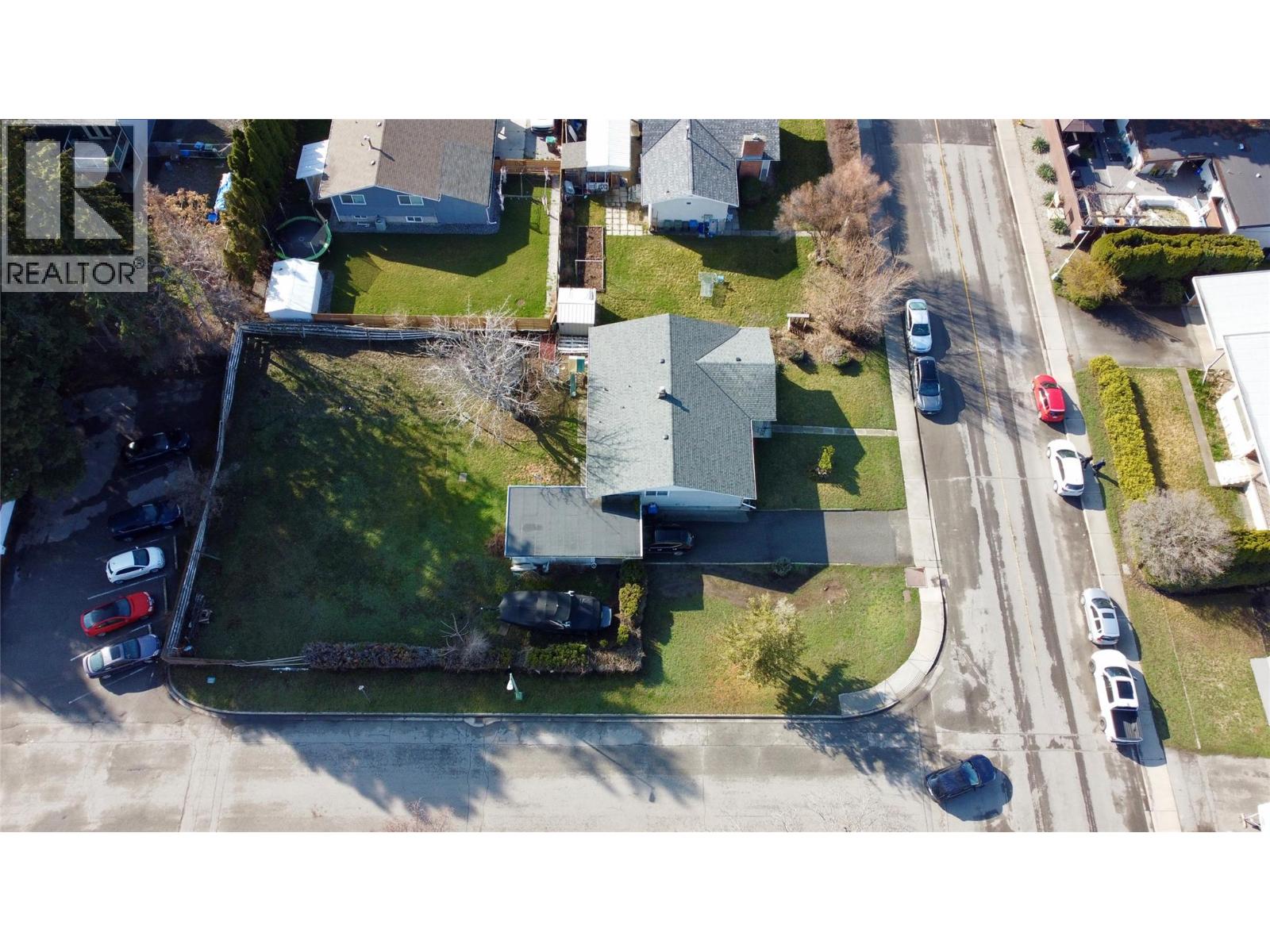 1481 Richmond Street, Kelowna, British Columbia  V1Y 3T5 - Photo 2 - 10360622