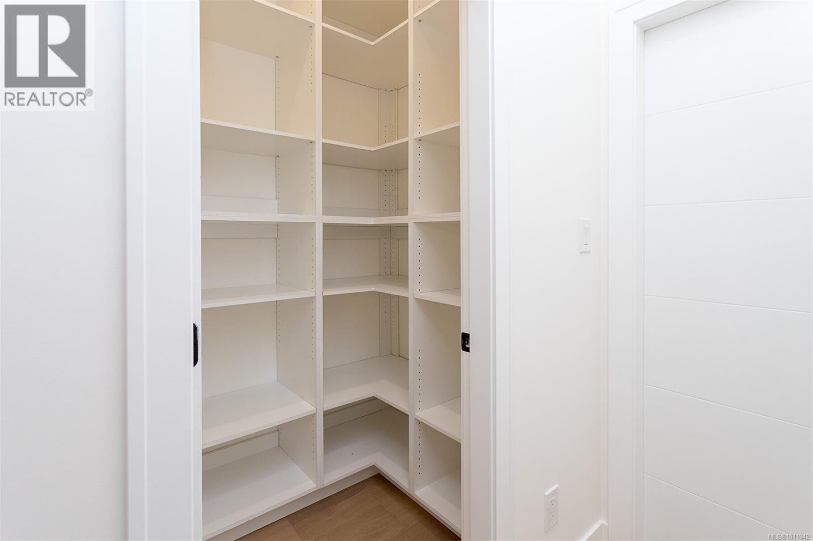 3595 Cedar Hill Rd, Saanich, British Columbia  V8P 3Z1 - Photo 25 - 1011942