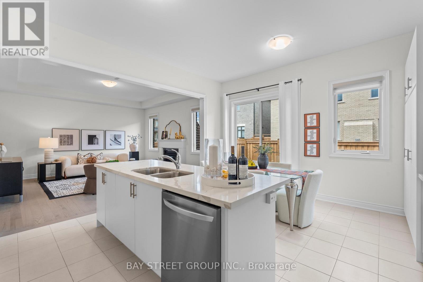 32 Current Drive, Richmond Hill, Ontario  L4S 0M8 - Photo 11 - N12363582