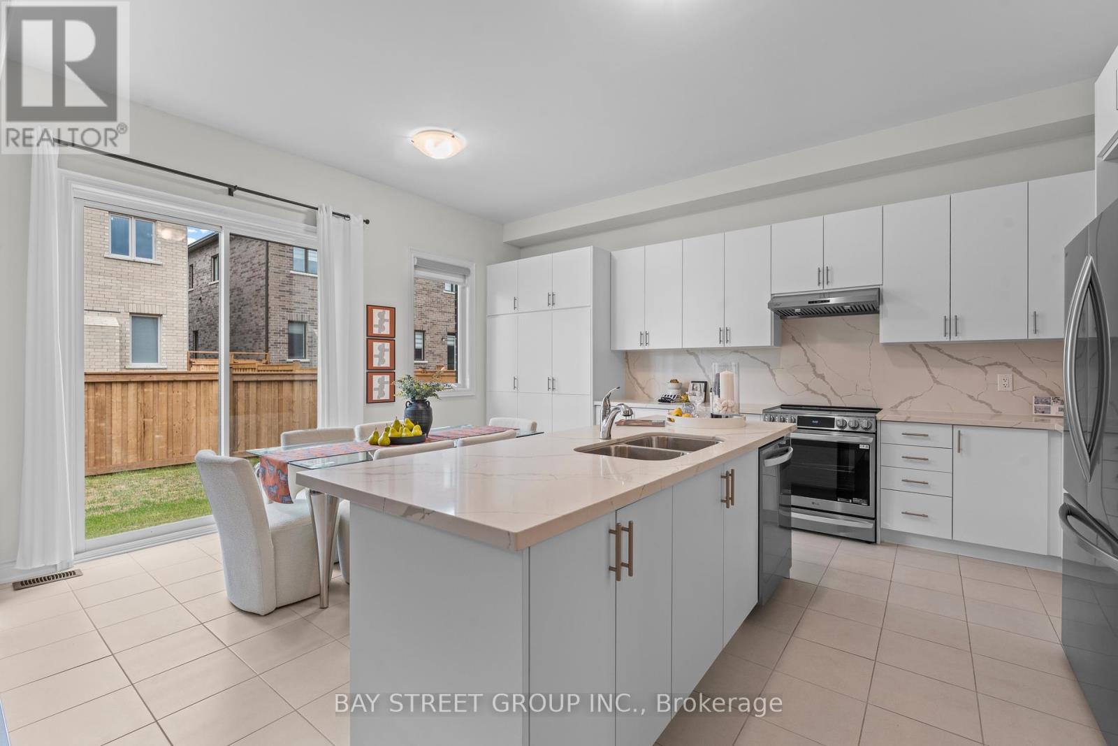 32 Current Drive, Richmond Hill, Ontario  L4S 0M8 - Photo 12 - N12363582