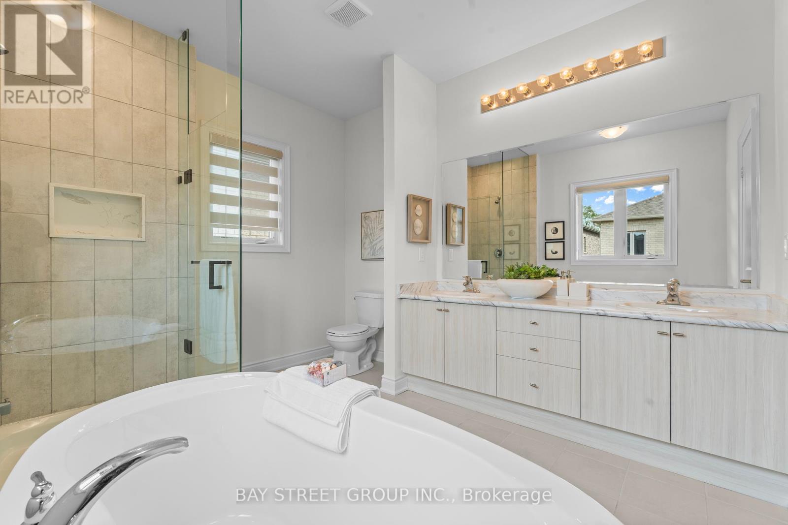 32 Current Drive, Richmond Hill, Ontario  L4S 0M8 - Photo 28 - N12363582