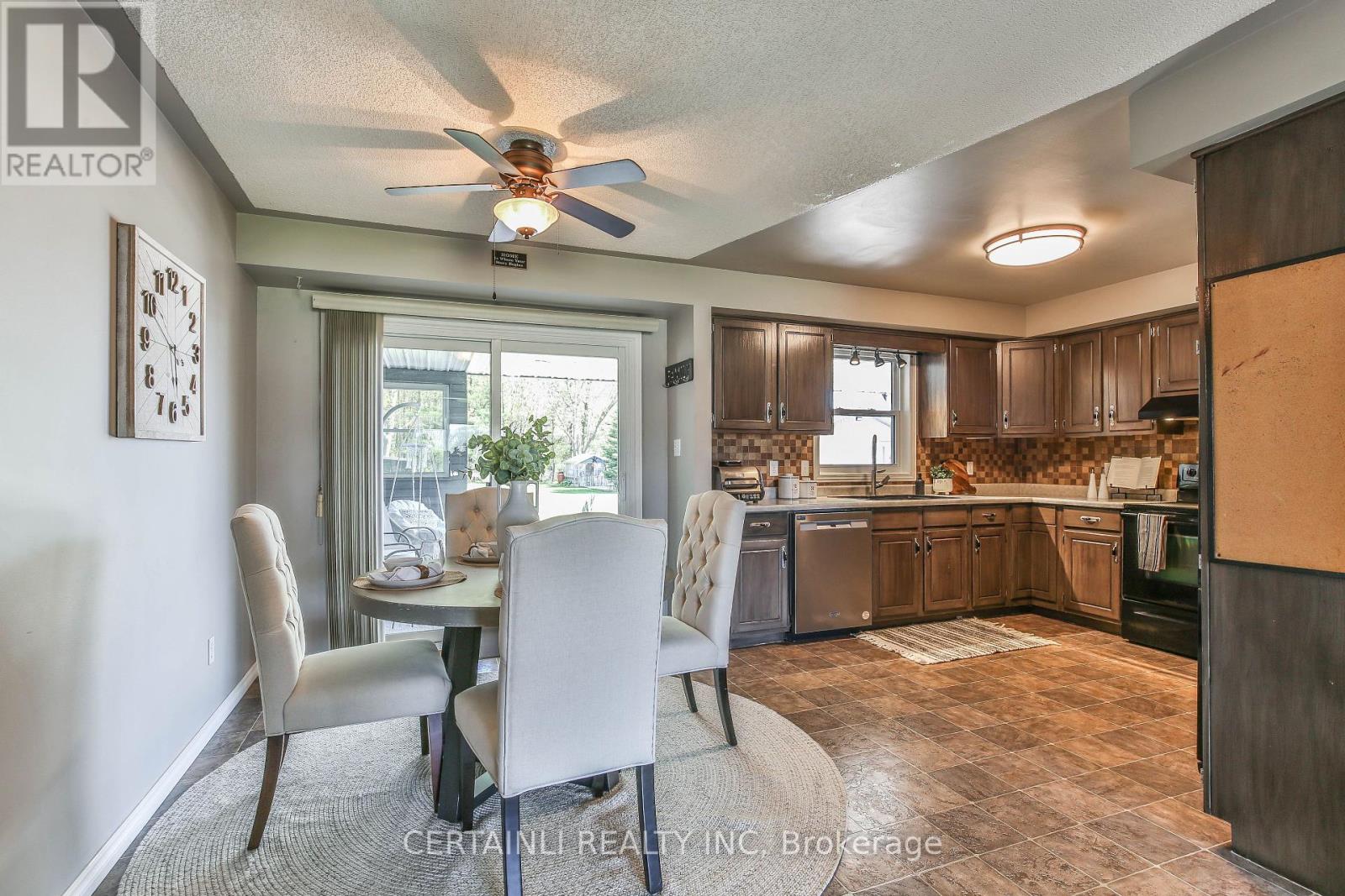 50000 Dingle Street, Malahide, Ontario  N5H 2R1 - Photo 11 - X12363610
