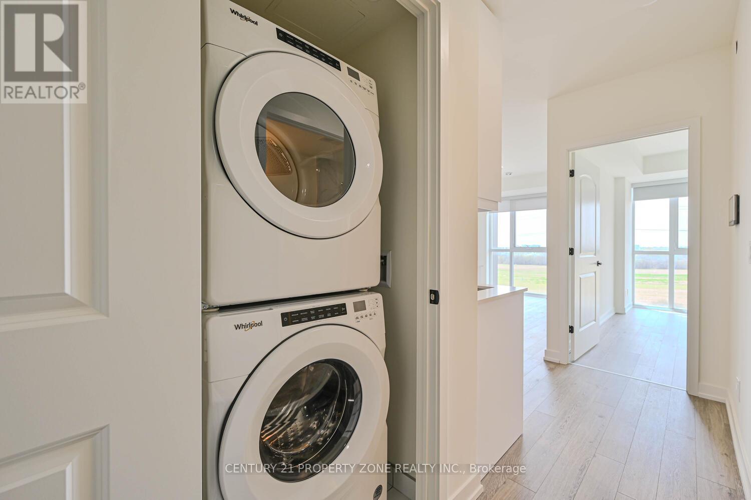 404 - 345 Wheat Boom Drive, Oakville, Ontario  L6H 7X4 - Photo 21 - W12363566
