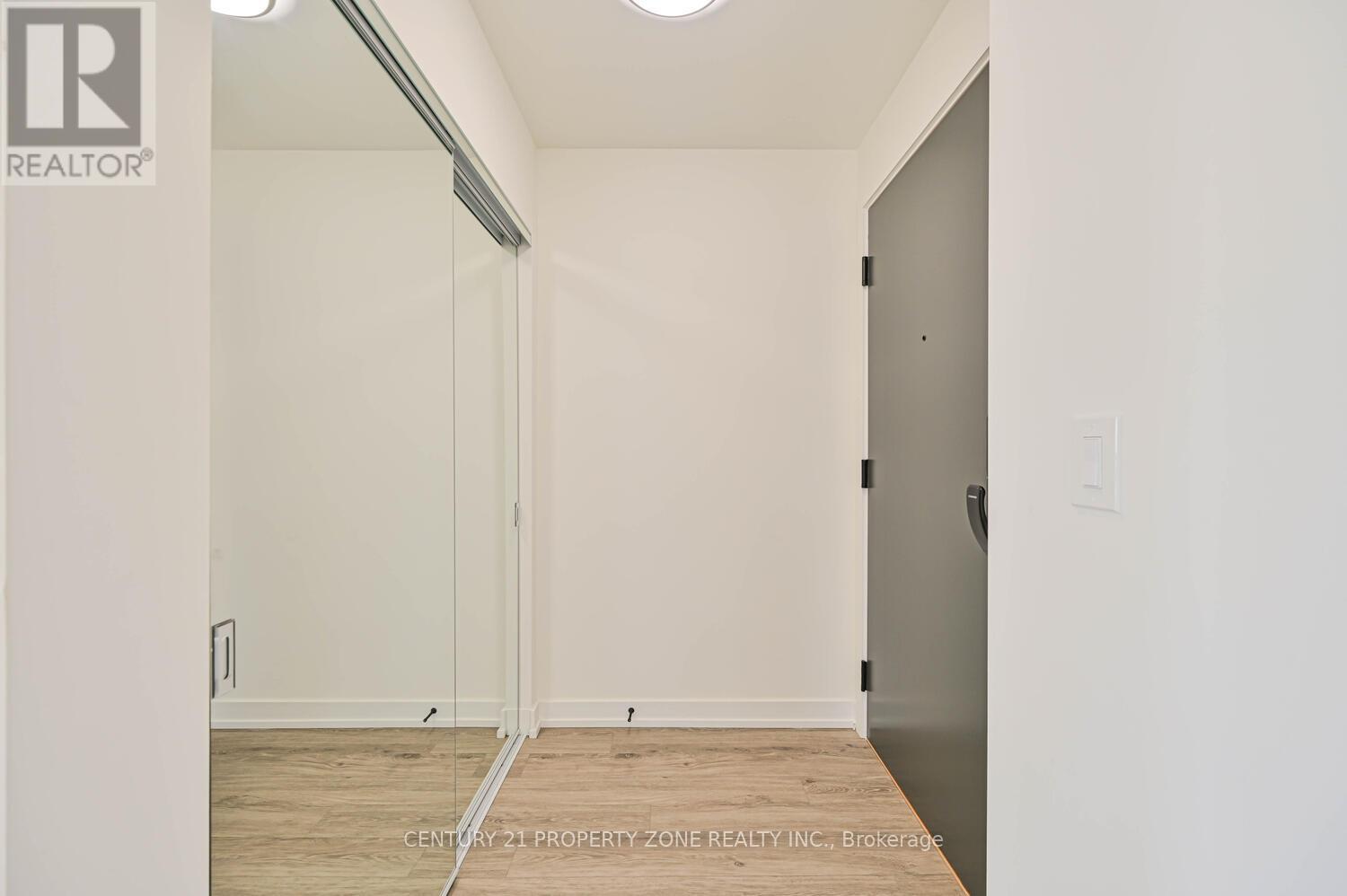 404 - 345 Wheat Boom Drive, Oakville, Ontario  L6H 7X4 - Photo 6 - W12363566