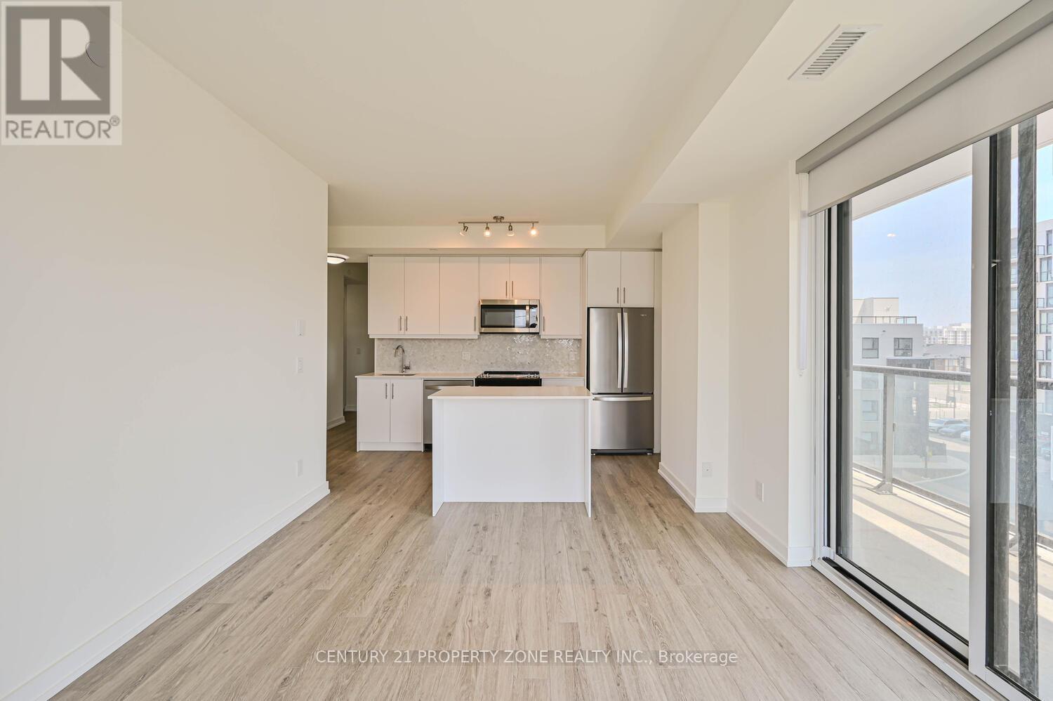 404 - 345 Wheat Boom Drive, Oakville, Ontario  L6H 7X4 - Photo 9 - W12363566