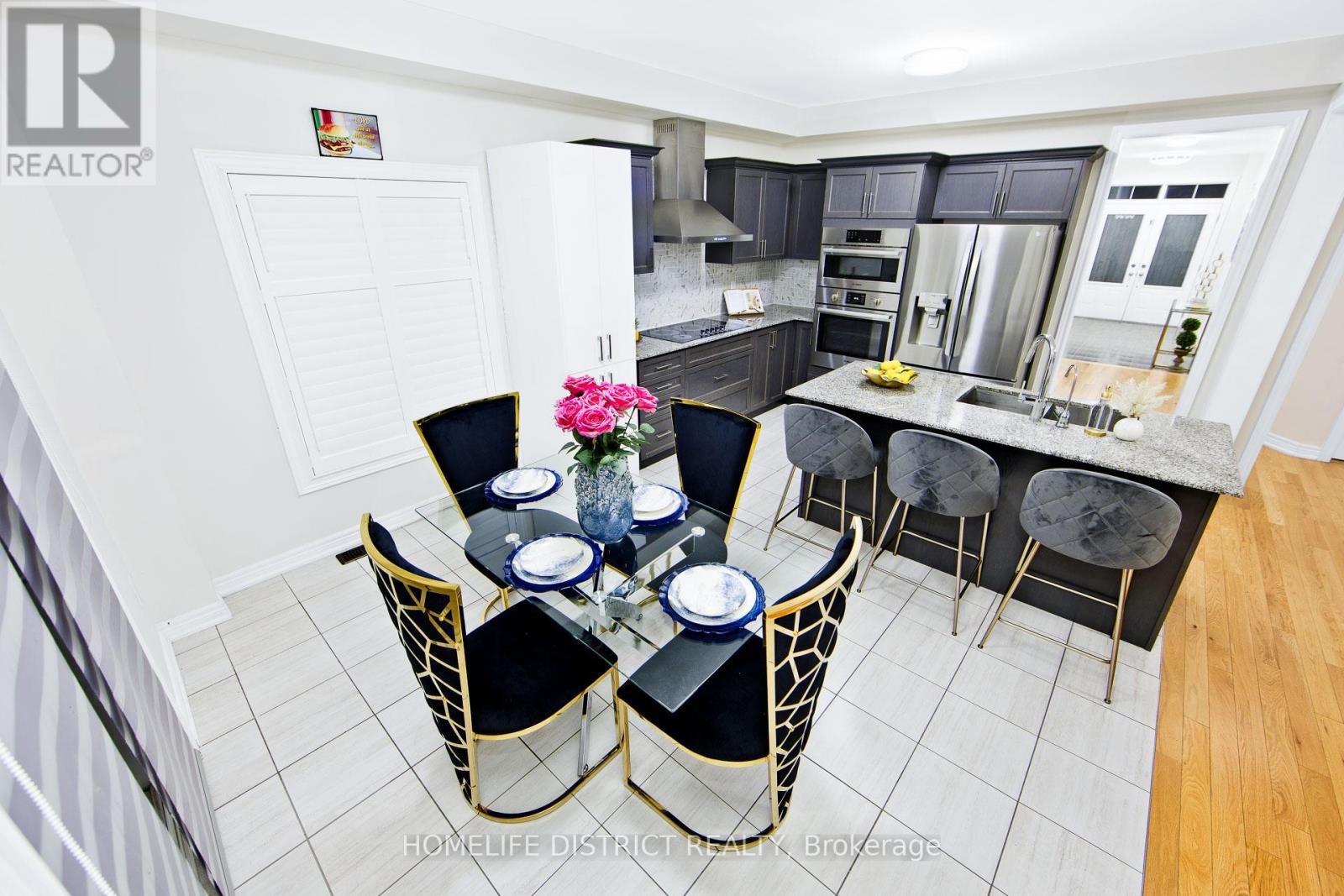 22 Tait Crescent, Clarington, Ontario  L1C 7G7 - Photo 16 - E12363627