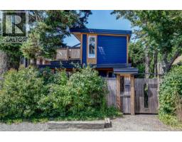 93 Ashlar Ave University District